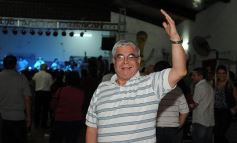 Foto de la galería: Gracias a la solidaridad de los amigos Moni Encina volvió a tener un acordeón