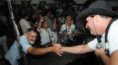 Foto de la galería: Gracias a la solidaridad de los amigos Moni Encina volvió a tener un acordeón