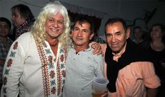 Foto de la galería: Gracias a la solidaridad de los amigos Moni Encina volvió a tener un acordeón