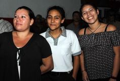 Foto de la galería: Gracias a la solidaridad de los amigos Moni Encina volvió a tener un acordeón