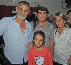 Foto de la galería: Gracias a la solidaridad de los amigos Moni Encina volvió a tener un acordeón
