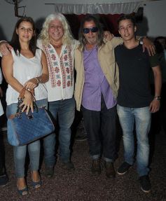 Foto de la galería: Gracias a la solidaridad de los amigos Moni Encina volvió a tener un acordeón