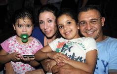 Foto de la galería: Gracias a la solidaridad de los amigos Moni Encina volvió a tener un acordeón