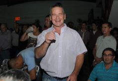 Foto de la galería: Gracias a la solidaridad de los amigos Moni Encina volvió a tener un acordeón