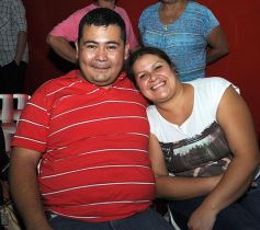 Foto de la galería: Gracias a la solidaridad de los amigos Moni Encina volvió a tener un acordeón