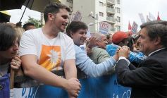 Foto de la galería: Todo lo que no se vio de la fiesta de la democracia del 1 de mayo en la Cámara