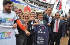 Foto de la galería: Todo lo que no se vio de la fiesta de la democracia del 1 de mayo en la Cámara