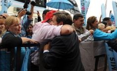 Foto de la galería: Todo lo que no se vio de la fiesta de la democracia del 1 de mayo en la Cámara