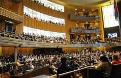 Foto de la galería: Todo lo que no se vio de la fiesta de la democracia del 1 de mayo en la Cámara