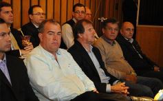 Foto de la galería: Todo lo que no se vio de la fiesta de la democracia del 1 de mayo en la Cámara