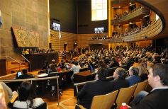 Foto de la galería: Todo lo que no se vio de la fiesta de la democracia del 1 de mayo en la Cámara