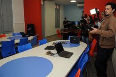 Foto de la galería: Referente en innovación educativa visitó la Escuela de Robótica de Misiones