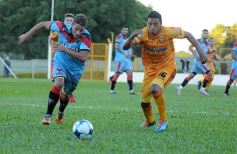 Foto de la galería: Crucero empató con Brown de Adrogué y se quedó sin DT