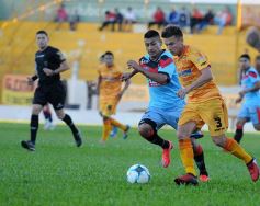 Foto de la galería: Crucero empató con Brown de Adrogué y se quedó sin DT