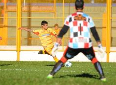 Foto de la galería: Crucero empató con Brown de Adrogué y se quedó sin DT
