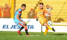 Foto de la galería: Crucero empató con Brown de Adrogué y se quedó sin DT