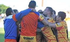 Foto de la galería: Crucero empató con Brown de Adrogué y se quedó sin DT