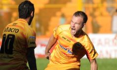 Foto de la galería: Crucero empató con Brown de Adrogué y se quedó sin DT