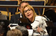 Foto de la galería: Postales de una la sesión de la Legislatura misionera del 11 de mayo