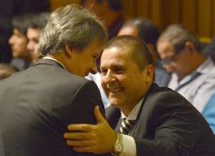 Foto de la galería: Postales de una la sesión de la Legislatura misionera del 11 de mayo