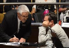 Foto de la galería: Postales de una la sesión de la Legislatura misionera del 11 de mayo