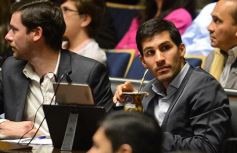 Foto de la galería: Postales de una la sesión de la Legislatura misionera del 11 de mayo