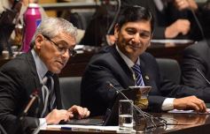 Foto de la galería: Postales de una la sesión de la Legislatura misionera del 11 de mayo