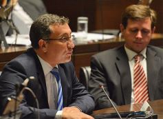 Foto de la galería: Postales de una la sesión de la Legislatura misionera del 11 de mayo