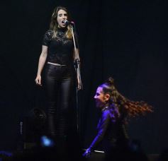 Foto de la galería: Lo que dejó Lali en su paso por Posadas