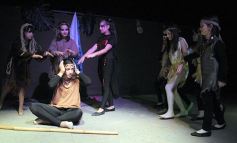 Foto de la galería: Talentitos B puso en escena la adaptación de la Leyenda del picaflor