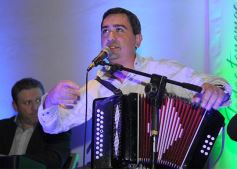 Foto de la galería: La magia del chamamé en La Cruz de Santa Ana: actuó el gran Mario Bofill