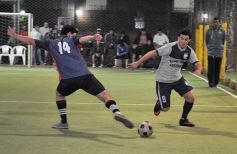 Foto de la galería: El competitivo Torneo Mercantil, más apasionante que nunca