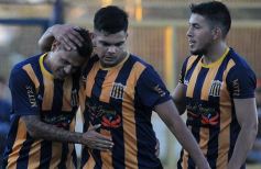 Foto de la galería: El clásico posadeño fue para Mitre: aplastó a Guaraní