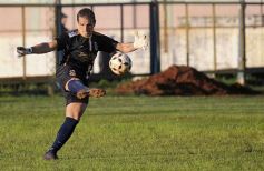 Foto de la galería: El clásico posadeño fue para Mitre: aplastó a Guaraní