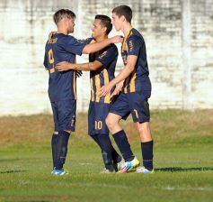 Foto de la galería: El clásico posadeño fue para Mitre: aplastó a Guaraní