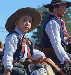 Foto de la galería: 20 de Junio en Candelaria: Passalacqua y Esteban Bullrich abogaron por la unidad de la Nación