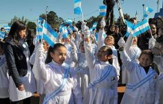Foto de la galería: 20 de Junio en Candelaria: Passalacqua y Esteban Bullrich abogaron por la unidad de la Nación