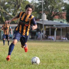 Foto de la galería: Liga posadeña: un triunfo para los hinchas de Mitre