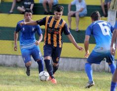 Foto de la galería: Liga posadeña: un triunfo para los hinchas de Mitre