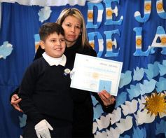 Foto de la galería: Los chicos de 4to. del Colegio del Carmen y un momento inolvidable: el juramento a la bandera
