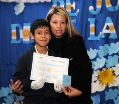 Foto de la galería: Los chicos de 4to. del Colegio del Carmen y un momento inolvidable: el juramento a la bandera