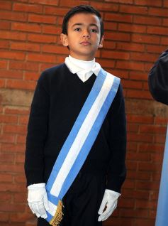Foto de la galería: Los chicos de 4to. del Colegio del Carmen y un momento inolvidable: el juramento a la bandera