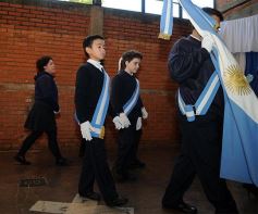 Foto de la galería: Los chicos de 4to. del Colegio del Carmen y un momento inolvidable: el juramento a la bandera