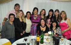 Foto de la galería: Gran fiesta de cumple de Lucy Gaona en el club Sarmiento