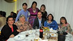 Foto de la galería: Gran fiesta de cumple de Lucy Gaona en el club Sarmiento