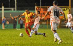 Foto de la galería: Postales de una derrota de Crucero que dolió mucho en Santa Inés
