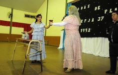 Foto de la galería: Bodas de plata de la Escuela para Jóvenes y Adultos 37