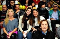 Foto de la galería: Con estadio lleno, Tokio se quedó con el primer partido de la final de la Liga provincial