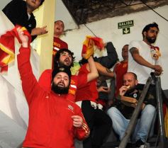 Foto de la galería: Con estadio lleno, Tokio se quedó con el primer partido de la final de la Liga provincial