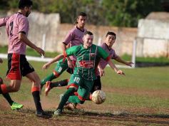 Foto de la galería: Brown le dio una alegría a sus hinchas al derrotar a Sporting